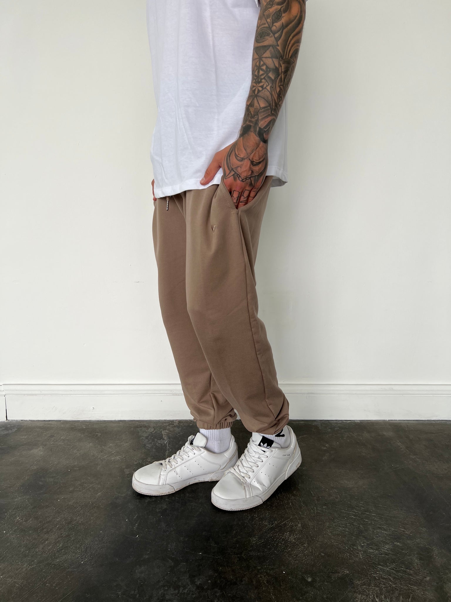 JOGGER OVER - KHAKI